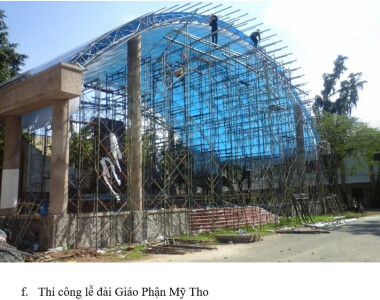 Thi công lễ đài Giáo Phận Mỹ Tho